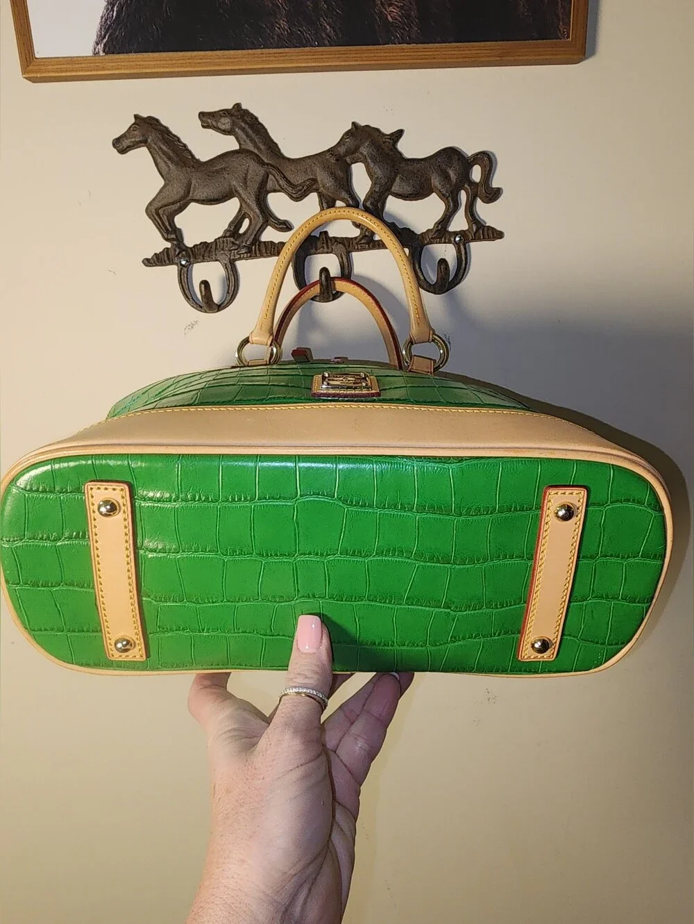 Dooney And Bourke Green Croc Embossed Satchel Tan Trim Purse Crossbody